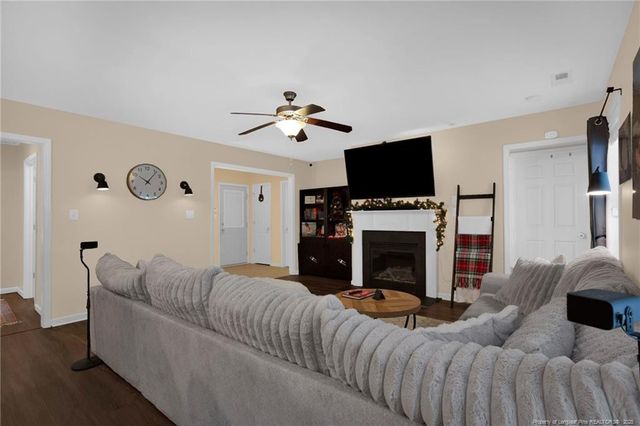 865 Fairfield Circle, Raeford, NC 28376