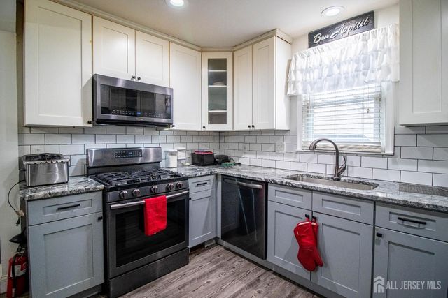 11 Tyndale Avenue, Monroe, NJ 08831