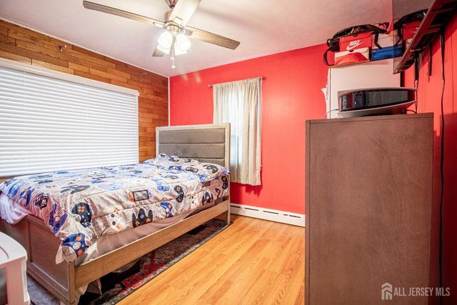 11 Tyndale Avenue, Monroe, NJ 08831