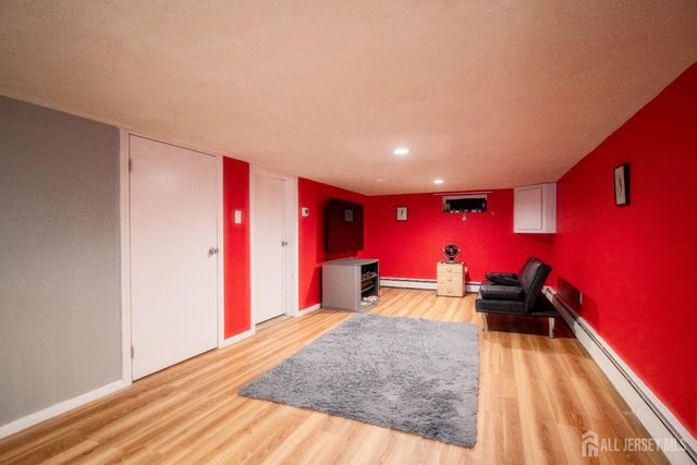 11 Tyndale Avenue, Monroe, NJ 08831