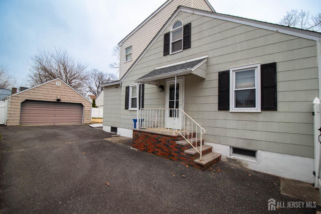 11 Tyndale Avenue, Monroe, NJ 08831