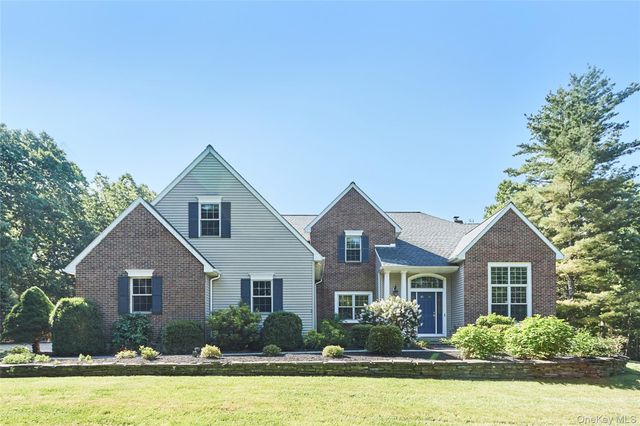 58 Deer Run Road, Red Hook, NY 12571