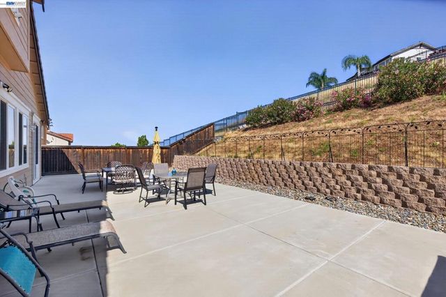 2760 ST. ANDREWS DR, Brentwood, CA 94513