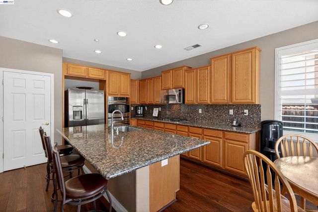 2760 ST. ANDREWS DR, Brentwood, CA 94513