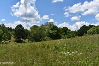417 River Rd, Harrogate, TN 37752
