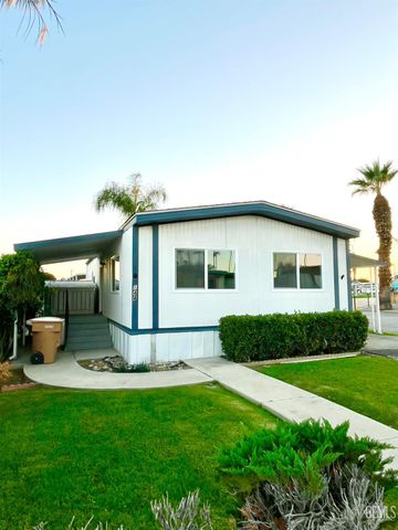 144 Torrey Pines Lane, Bakersfield, CA 93308