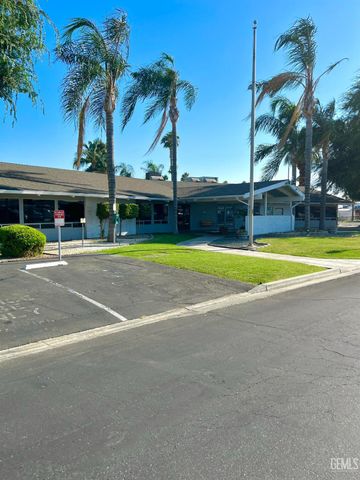 144 Torrey Pines Lane, Bakersfield, CA 93308