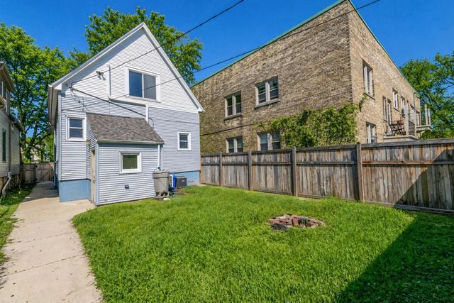 2628 Pierce STREET, Milwaukee, WI 53212