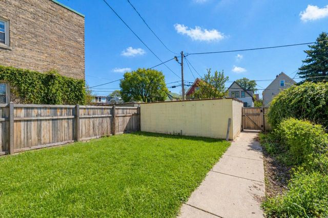 2628 Pierce STREET, Milwaukee, WI 53212