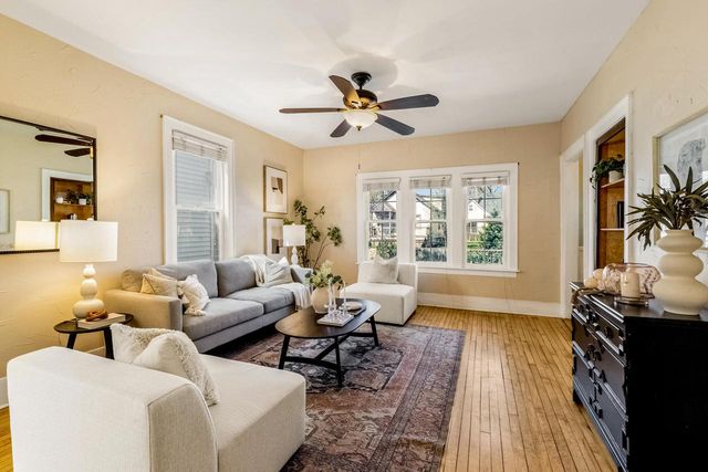 2628 Pierce STREET, Milwaukee, WI 53212