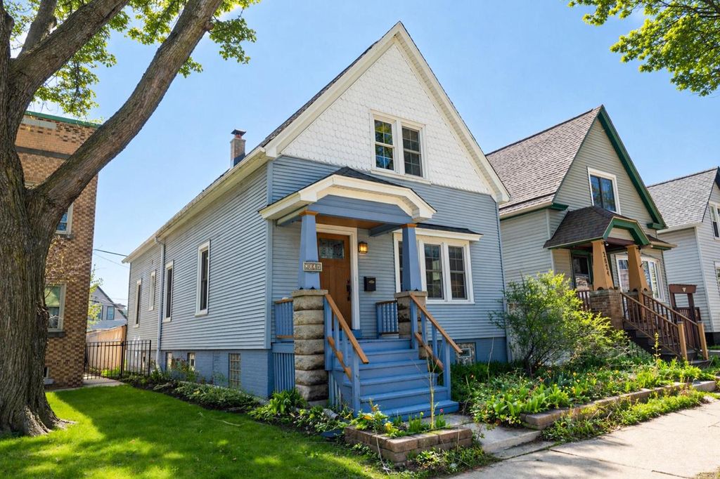 2628 Pierce STREET, Milwaukee, WI 53212