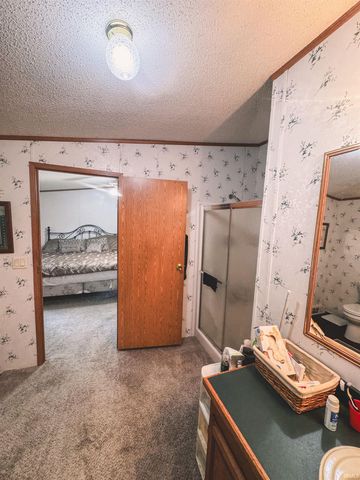 4415 S Pine Ridge Road, Birdseye, IN 47513