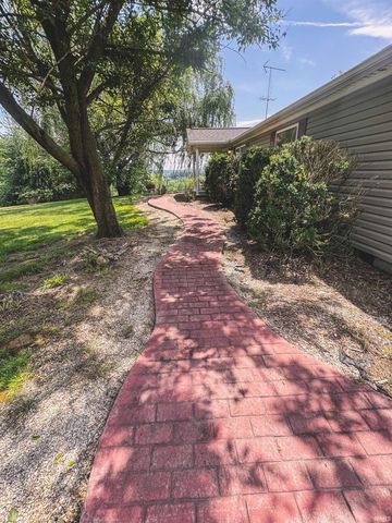 4415 S Pine Ridge Road, Birdseye, IN 47513