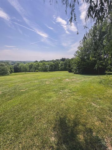 4415 S Pine Ridge Road, Birdseye, IN 47513