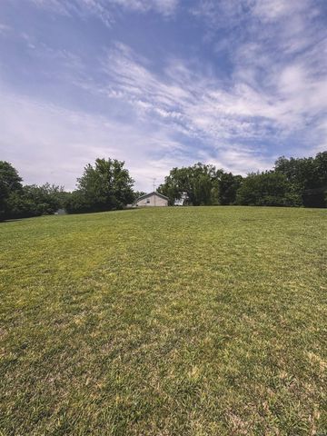 4415 S Pine Ridge Road, Birdseye, IN 47513