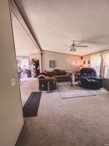 4415 S Pine Ridge Road, Birdseye, IN 47513