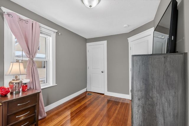 11 Havelock St, Malden, MA 02148