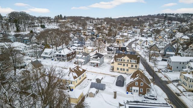 11 Havelock St, Malden, MA 02148