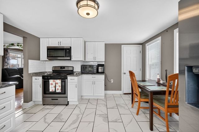 11 Havelock St, Malden, MA 02148