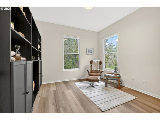 5733 Sw SALMON St, Portland, OR 97221