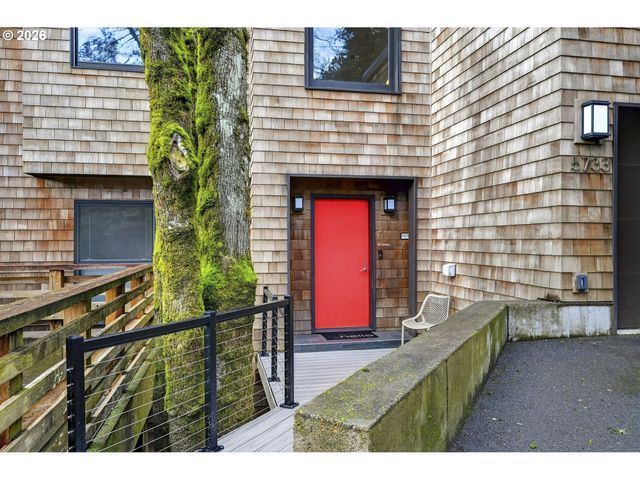 5733 Sw SALMON St, Portland, OR 97221