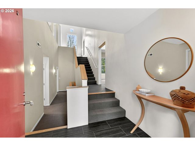 5733 Sw SALMON St, Portland, OR 97221