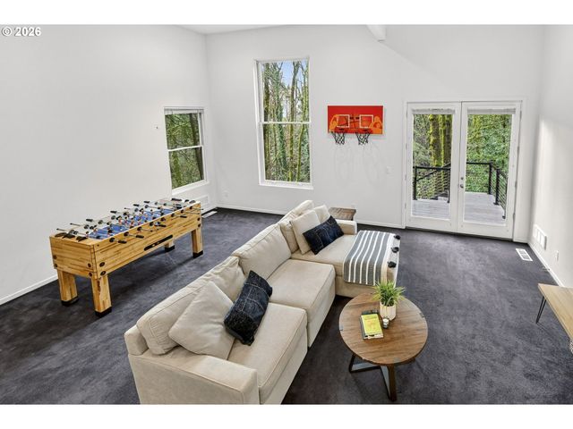 5733 Sw SALMON St, Portland, OR 97221