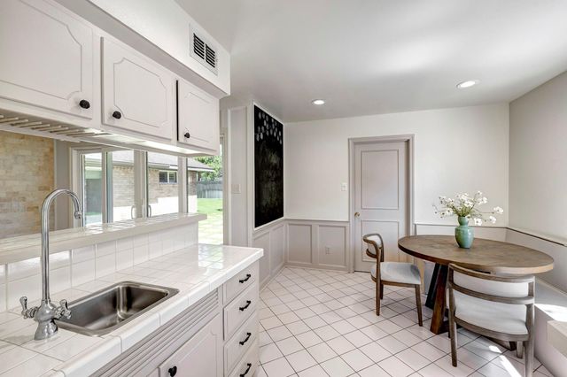 12302 Beauregard Drive, Houston, TX 77024