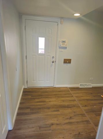 12946 S Carpenter Street, Calumet Park, IL 60827