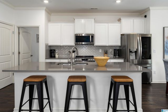 1063 TIMBERLINE RIDGE, Calera, AL 35040