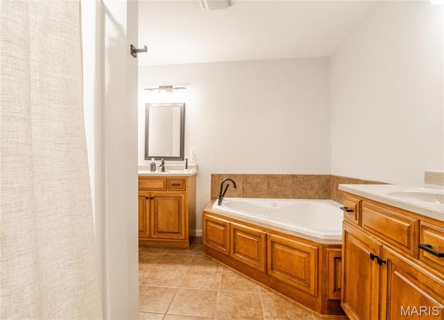 11559 Finley Drive, Dexter, MO 63841