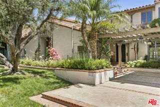 512 N Palm Drive, Beverly Hills, CA 90210