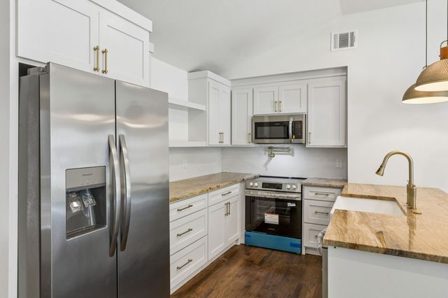 1416 S Waverly Drive, Dallas, TX 75208