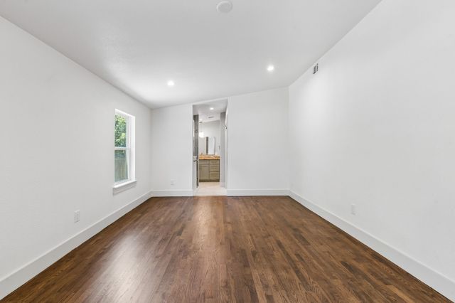 1416 S Waverly Drive, Dallas, TX 75208