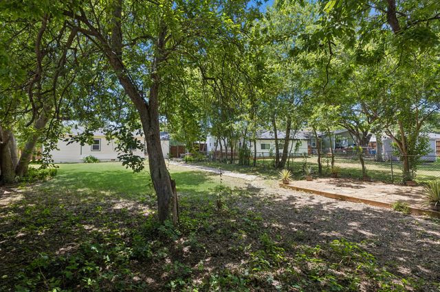1416 S Waverly Drive, Dallas, TX 75208