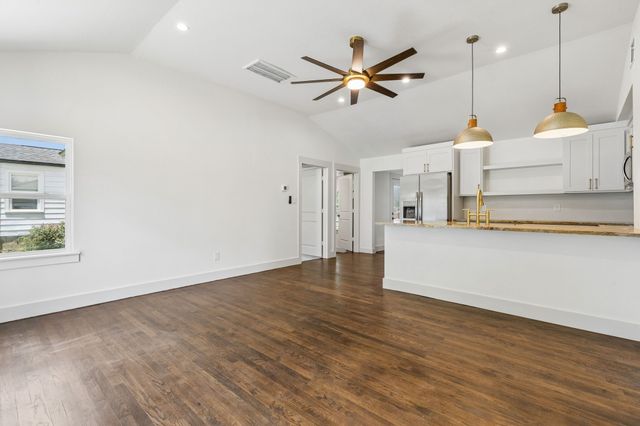 1416 S Waverly Drive, Dallas, TX 75208