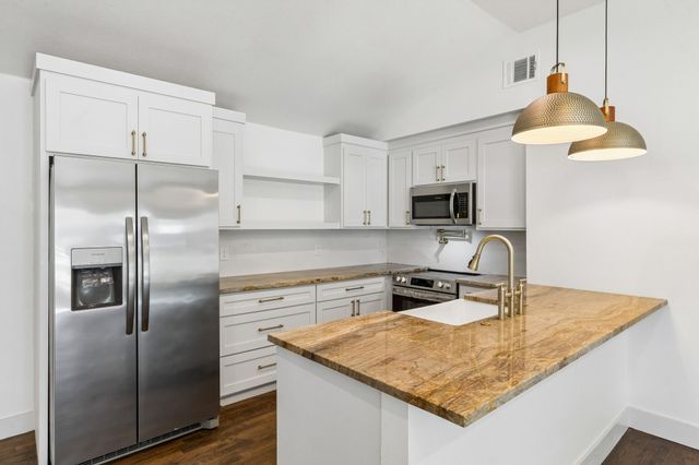 1416 S Waverly Drive, Dallas, TX 75208