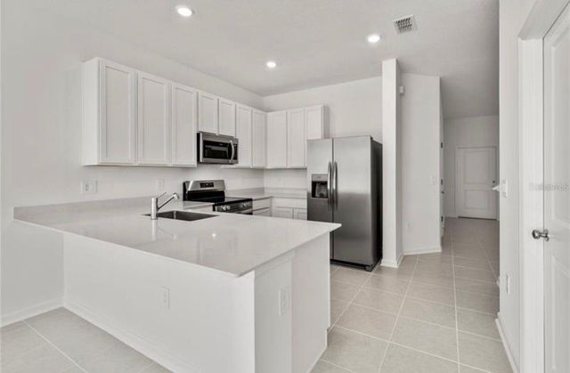 2805 SKYLINE LOOP, Kissimmee, FL 34758