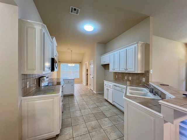 2205 SW 93rd Street, Oklahoma City, OK 73159