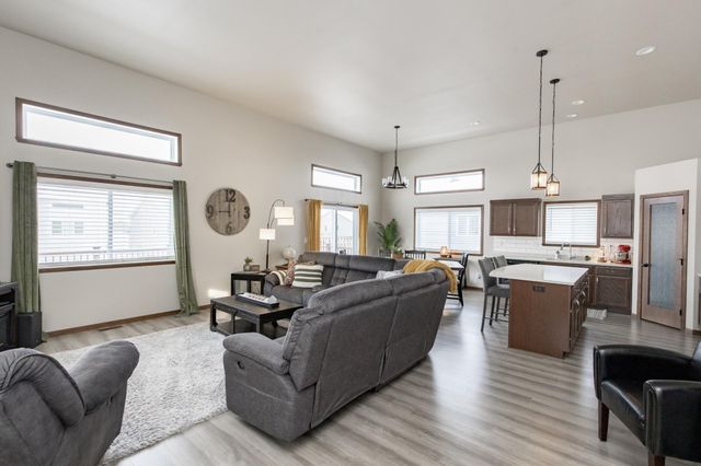 2750 10th Street W, West Fargo, ND 58078