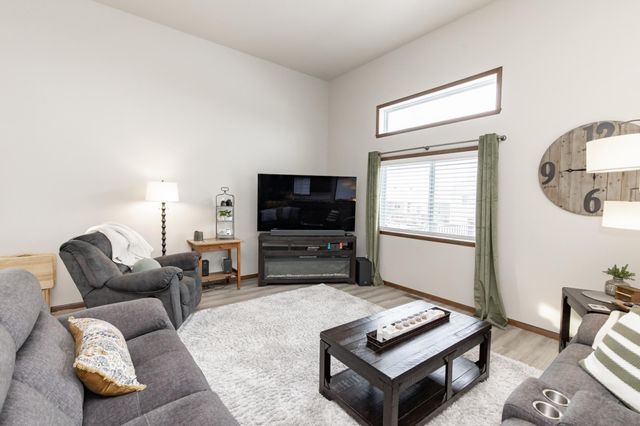 2750 10th Street W, West Fargo, ND 58078