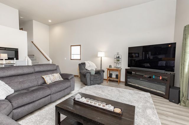 2750 10th Street W, West Fargo, ND 58078