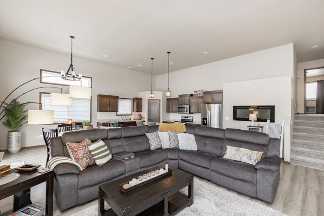 2750 10th Street W, West Fargo, ND 58078