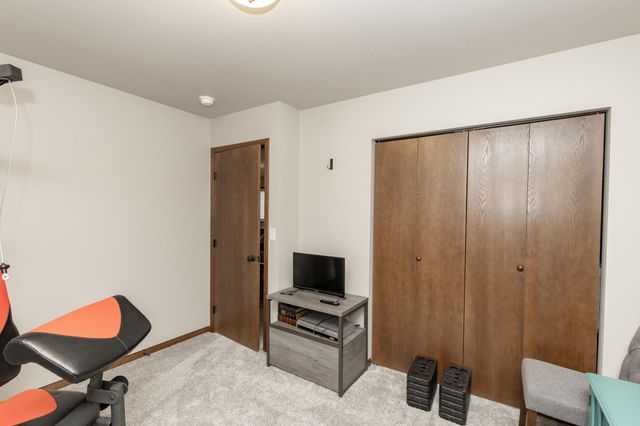 2750 10th Street W, West Fargo, ND 58078