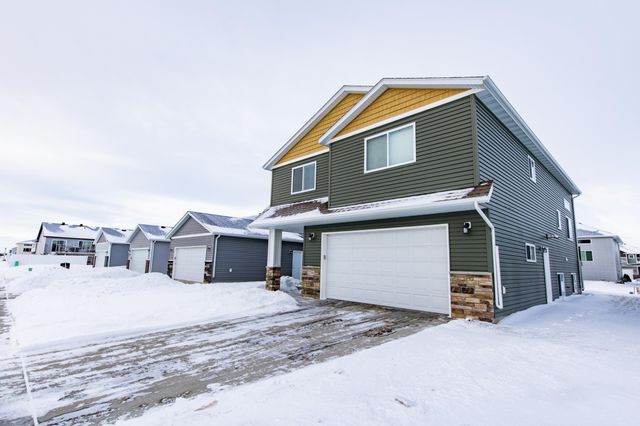 2750 10th Street W, West Fargo, ND 58078