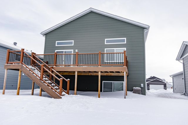 2750 10th Street W, West Fargo, ND 58078