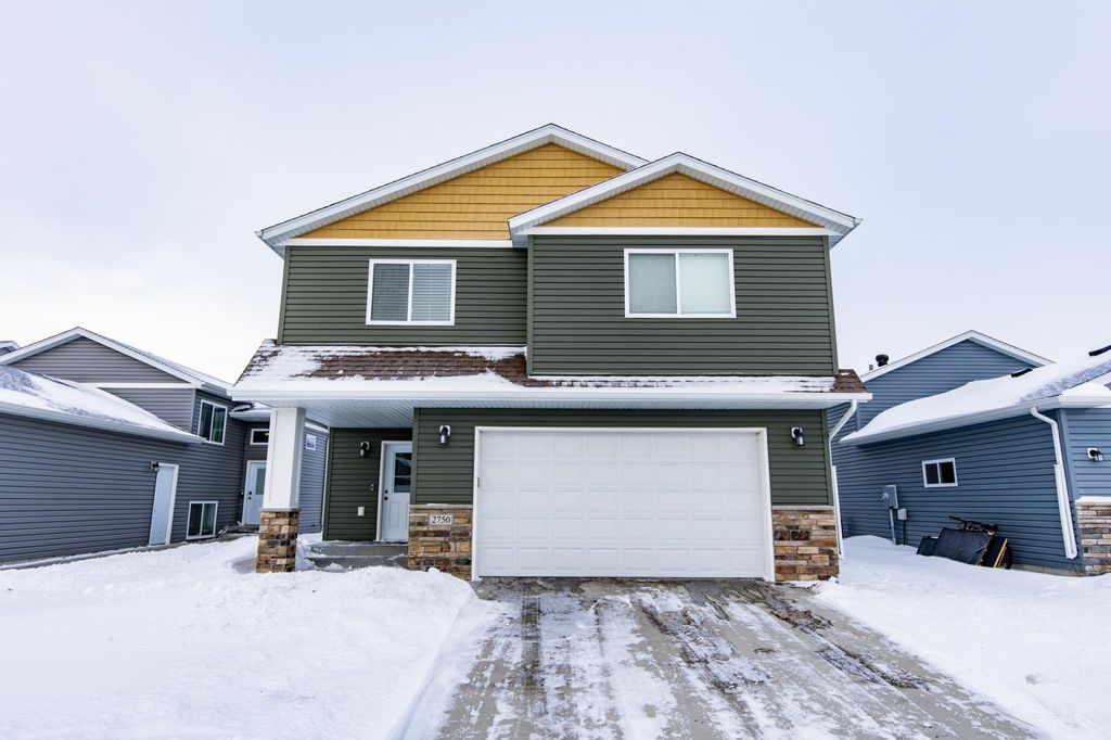 2750 10th Street W, West Fargo, ND 58078