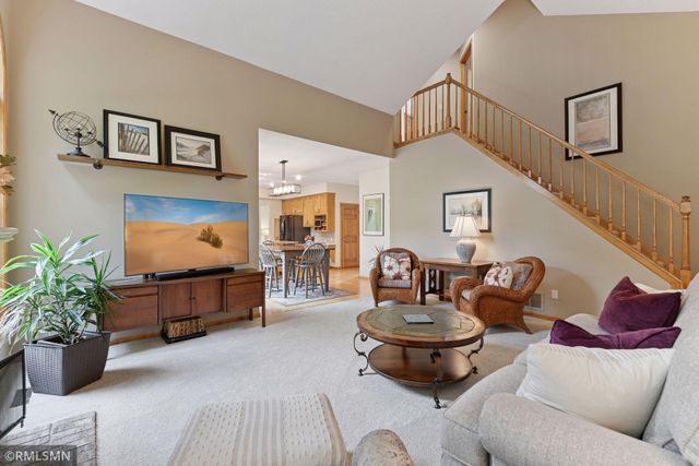 19500 Silver Lake Trail, Shorewood, MN 55331