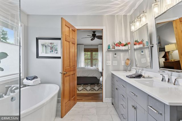 19500 Silver Lake Trail, Shorewood, MN 55331