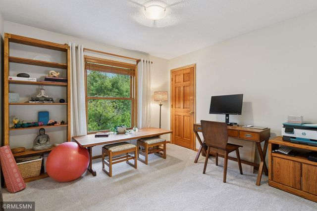 19500 Silver Lake Trail, Shorewood, MN 55331